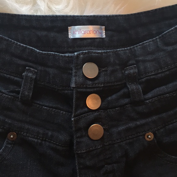 Xhilaration high waisted shorts - Picture 3 of 5